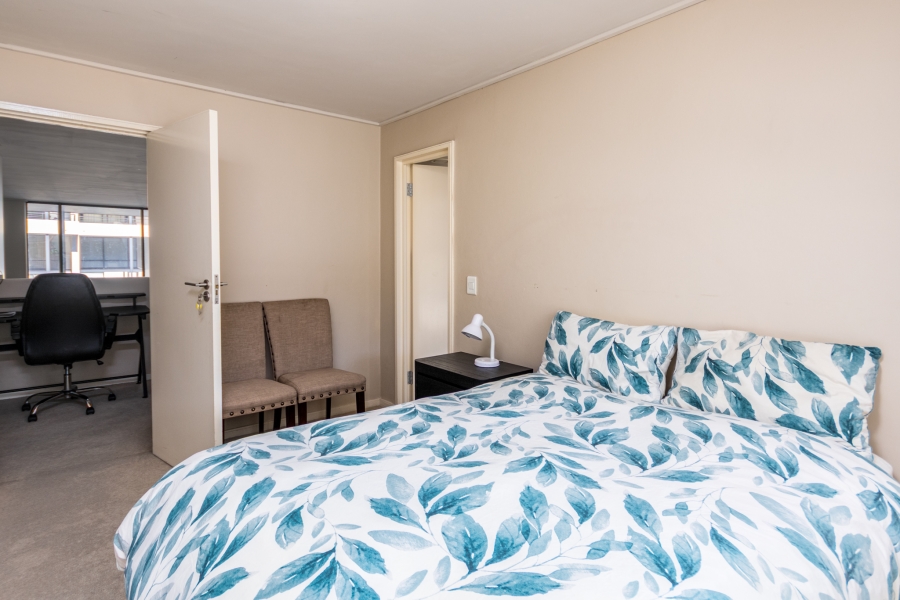 To Let 2 Bedroom Property for Rent in Gardens Western Cape